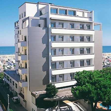 National Hotel Rimini Bagian luar foto