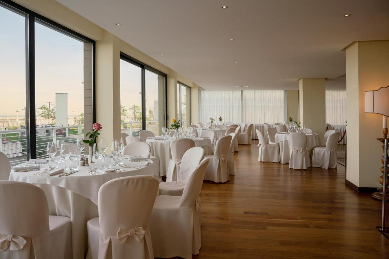 National Hotel Rimini Bagian luar foto