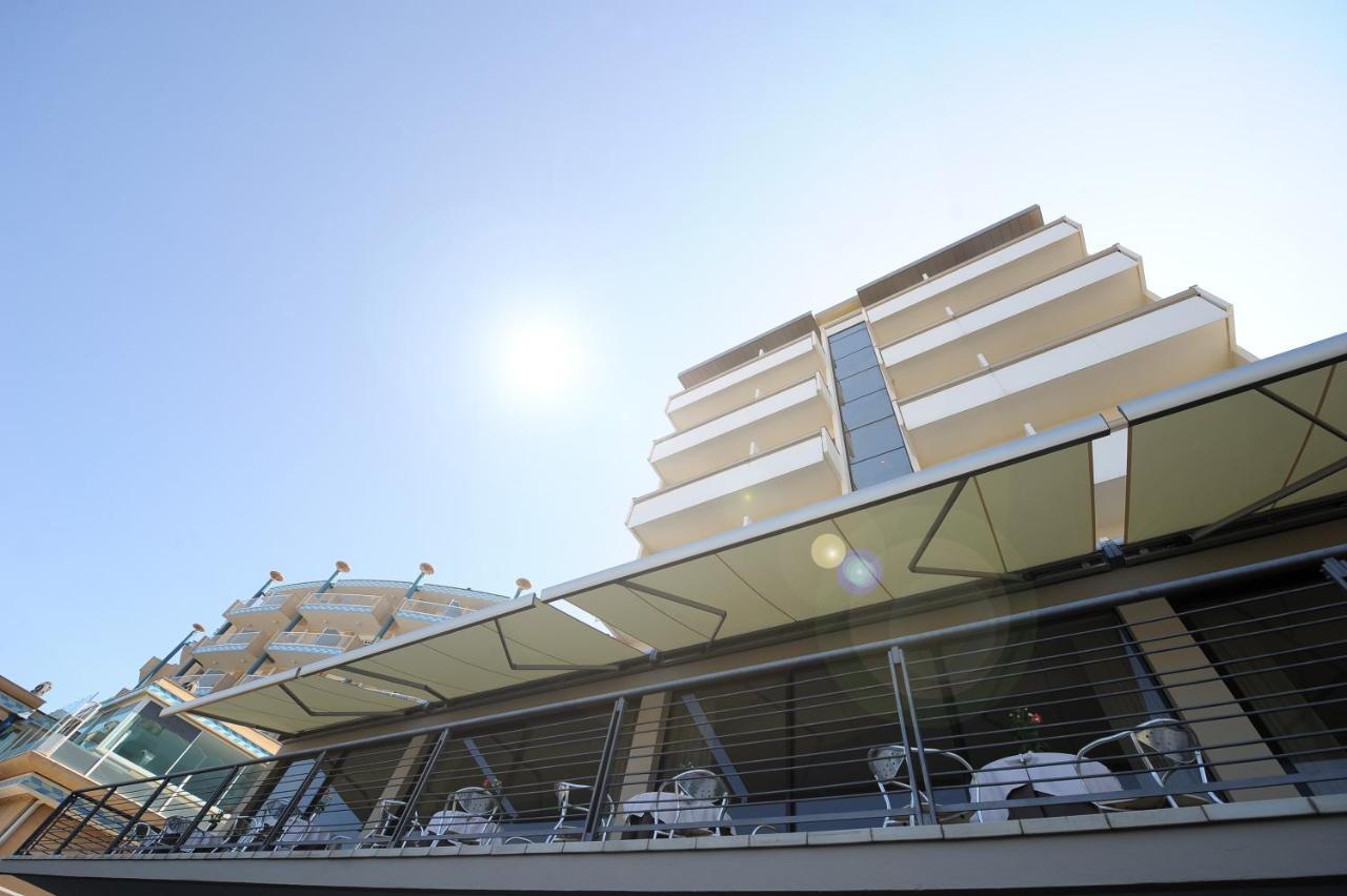 National Hotel Rimini Bagian luar foto